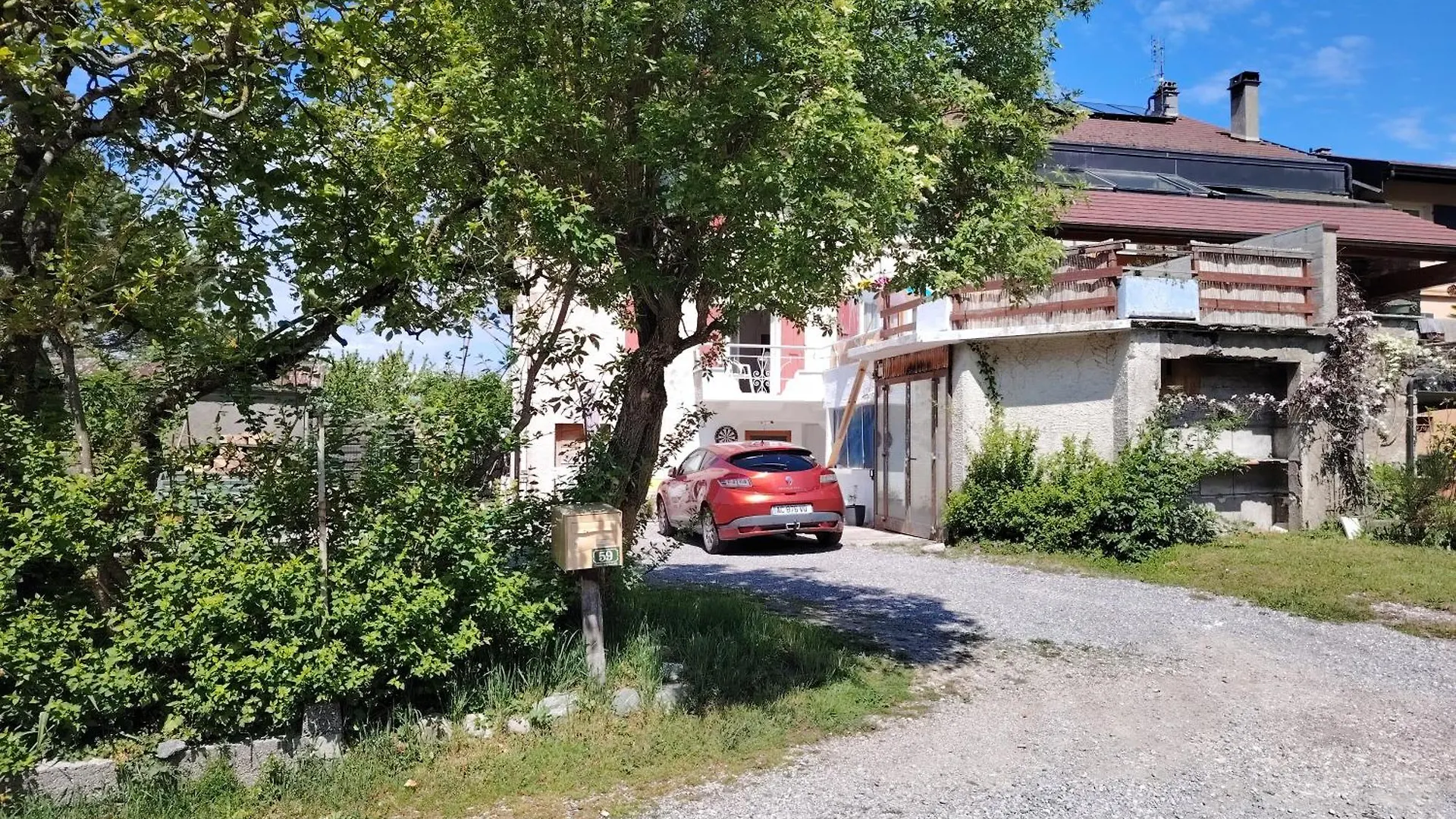 Apartment Apppartement Dans Maison Avec Terrasse Plein Sud , Netflix, Parking Et Fibre Cervens