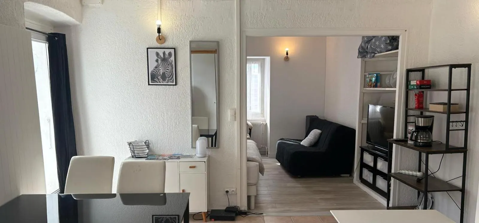 Apppartement Dans Maison Avec Terrasse Plein Sud , Netflix, Parking Et Fibre Cervens Apartment